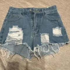 SHEIN ダメージ加工ショートパンツ Sサイズ