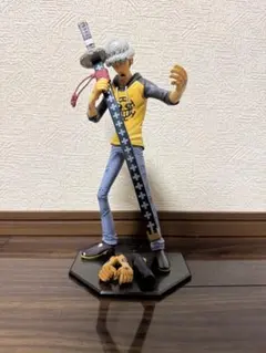 2体セット メガハウス ワンピース 白猟のスモーカー&トラファルガー・ロー