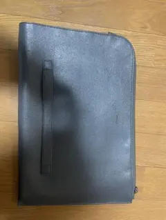 美品　フルラクラッチバッグ