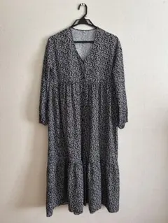 花柄Vネックロングワンピース ONE SIZE