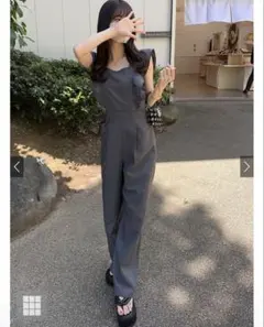 フリル付きグレーオールインワン