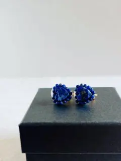 【天然石刺繍／イヤリング】Heartラピスラズリ×つぶつぶラピスラズリ