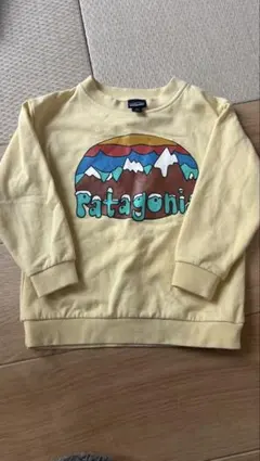 Patagonia トレーナー 4T イエロー　裏起毛