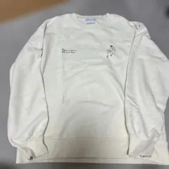 クリーム色 刺繍入り スウェット