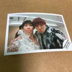 公式写真　ジェシー、渡辺翔太　セルフィー　SnowMan SixTONES