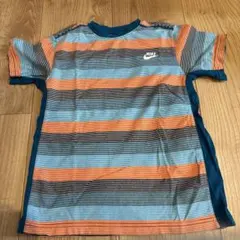NIKE ストライプ Tシャツ 130サイズのサムネイル