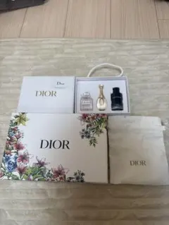 DIOR ディスカバリーキット　ミニ香水セット　ギフトボックス付き