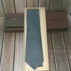 Item thumbnail for item 9e402e5d-7ae5-4101-af92-60446a88b32d