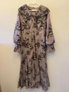 ビッグエンブロイダリーカラープリントワンピース