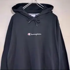 チャンピオン　パーカー　センター刺繍ロゴ　プルオーバー　薄手