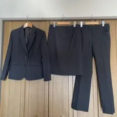 【美品】ブラック ストライプ スーツ 3点セット、スカートは未使用。