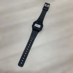CASIO F-91W デジタル腕時計 本体　傷あり