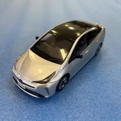 トヨタ プリウス ミニカー シルバー ブラックルーフのサムネイル
