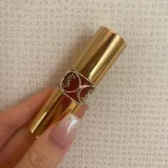 イヴ・サンローラン ルージュ ヴォリュプテ シャイン No.83