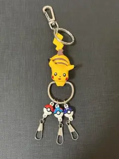 ポケモン　いっぱいかけられるキーホルダー　ピカチュウ　　フィギュア　キーホルダーのサムネイル