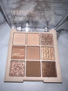 ほぼ新品　dasique Shadow Palette Beige Knit