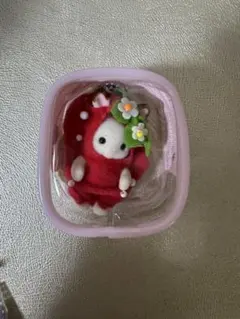 シルバニアファミリー　ショコラウサギの赤ちゃん　 いちご　キーチェーン