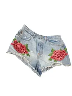 ZARA 刺繍バラデザイン デニムショートパンツ　サイズS