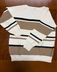ボーダー　Vネック ニット M／L