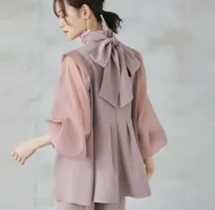 未使用近　オーガンジースリーブタックフレアトップステーパードパンツ　S