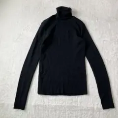 【訳あり】レナウン S 毛100% 黒 リブニット タートルネック セーターのサムネイル