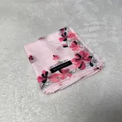 未使用☆Burberry バーバリー ハンカチ 綿 ピンク 花柄