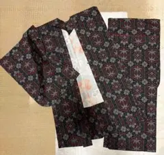大島紬　着物 アンサンブル　黒と赤の幾何学模様