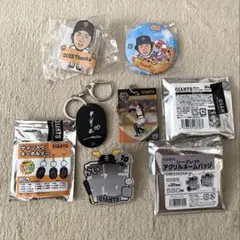 ジャイアンツ 甲斐拓也 缶バッジ キーチェーンセット - メルカリ