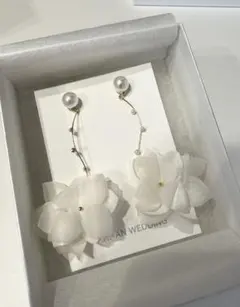 ANNAN WEDDING 花モチーフ ホワイトピアス ウェディング用