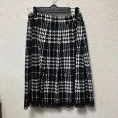 フレアスカート 黒白チェック柄 ひざ丈
