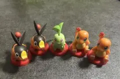 チョコエッグ　ポケモン　ヒトカゲ　ポカブ