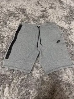 ナイキ　テックフリース ハーフパンツ　グレー　Mサイズ　（廃盤）