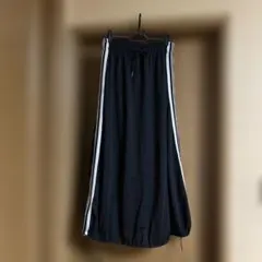 ブラックロングスカート ホワイトストライプ