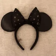 ディズニーカチューシャ ミニー レザー スタッズ　リボンカチューシャ　黒