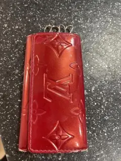 Louis Vuitton レッド キーケース　ヴェルニ