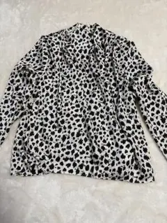 ZARAザラハイネックレオパード柄ブラウス黒，白Mサイズ