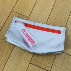 CLINIQUE クリニークシルバー ポーチ