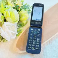 動作確認初期化済みdocomo らくらくホン F-08C ネイビー折りたたみ携帯