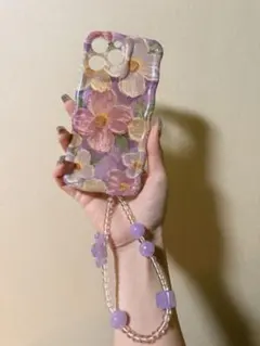 花柄クリアケース 紫色 ビーズストラップ付き（iPhone16Pro max）