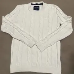 ホリスター　HOLLISTER ケーブルニット　ホワイト　白　メンズ　XSサイズのサムネイル