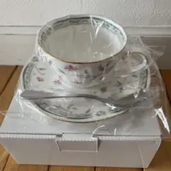 新品未使用　Noritake ティーカップセット
