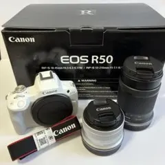 ✨予備電池付き✨お洒落なホワイト✨Canon EOS R50 トリプルレンズ