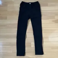 黒のストレッチロングパンツ