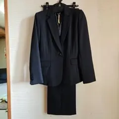 値下げしました！　美品！！ 濃紺ストライプスーツ　13号