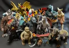 ゴジラ　ガメラ　レトロ　ソフビ　まとめ売り　昭和　平成 ゴジラ ガメラ レトロ ソフビ まとめ売り 昭和 平成 - メルカリ