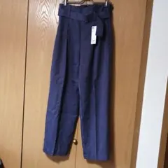 GU　ベルトタックテーパードパンツ　M　パープル　新品