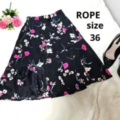 【かわいい☆おしゃれ ROPE picnic】黒地　ピンクの花柄　フレアスカート