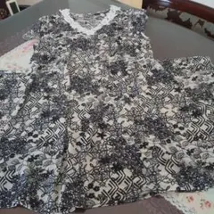 四次元　ONNA 花柄 Vネックチュニック 半袖