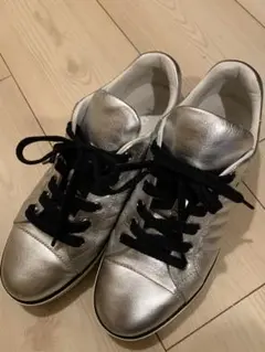 PRADA シルバー スニーカー 24.5プラダ 37.5美品のサムネイル