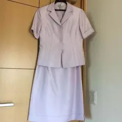 Aylesbury 半袖ジャケット&スカートのスーツ